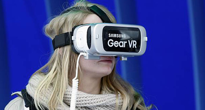 Virtual Reality Headset: Samsung gear VR Review