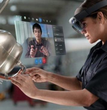 Microsoft HoloLens 2 - New AR Headset